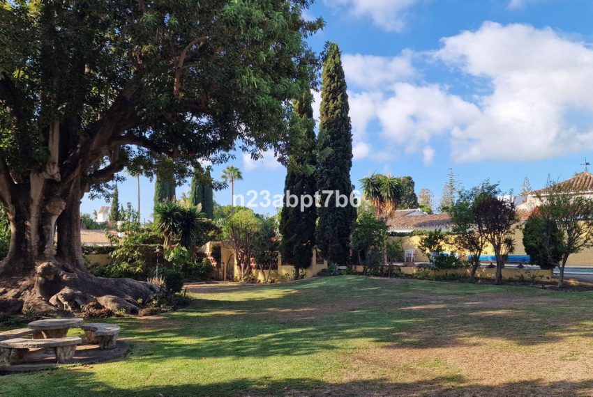 R4826956-Villa-For-Sale-Cortijo-Blanco-Detached-5-Beds-300-Built-10