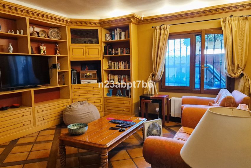 R4826956-Villa-For-Sale-Cortijo-Blanco-Detached-5-Beds-300-Built-6
