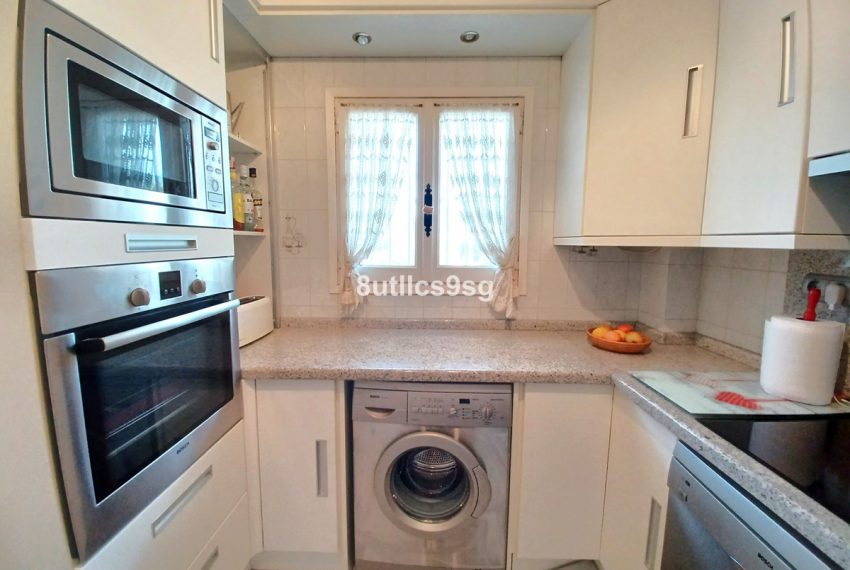 R4827760-Apartment-For-Sale-The-Golden-Mile-Middle-Floor-1-Beds-64-Built-12
