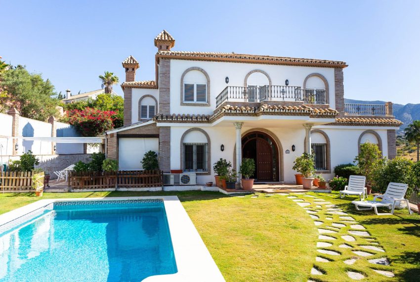 R4830595-Villa-For-Sale-Mijas-Detached-4-Beds-483-Built