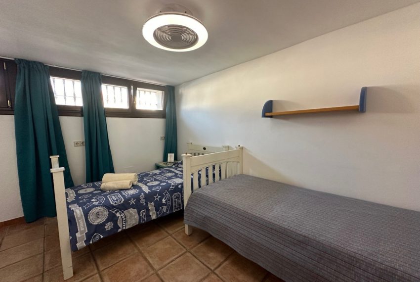 R4830925-Villa-For-Sale-San-Pedro-de-Alcantara-Detached-5-Beds-300-Built-14