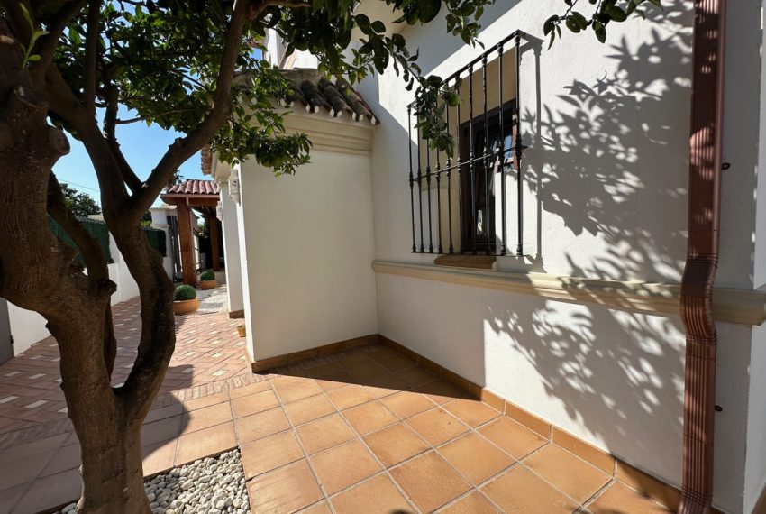 R4830925-Villa-For-Sale-San-Pedro-de-Alcantara-Detached-5-Beds-300-Built-18
