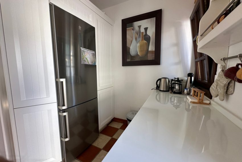 R4830925-Villa-For-Sale-San-Pedro-de-Alcantara-Detached-5-Beds-300-Built-8