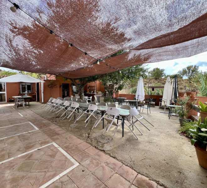 R4836217-Image 1-Detached - 8 Beds - 670 Built