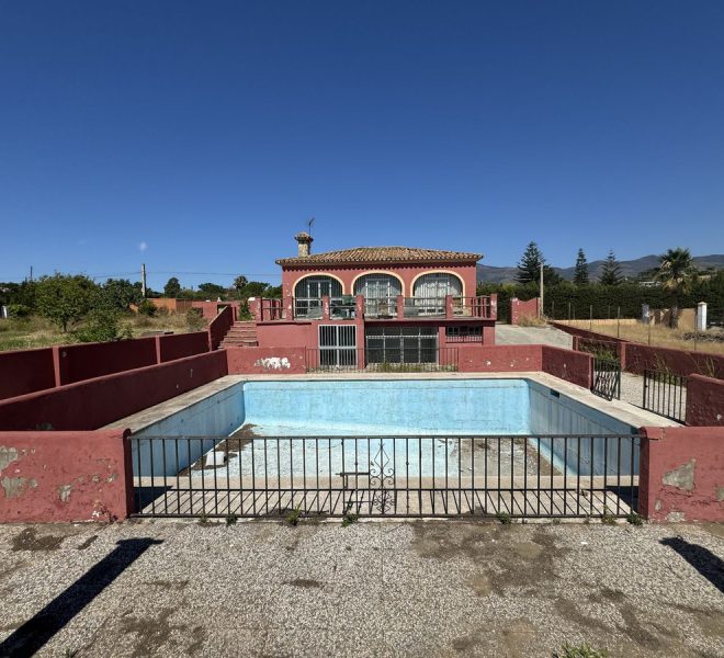 R4838086-Image 1-Detached - 3 Beds - 450 Built
