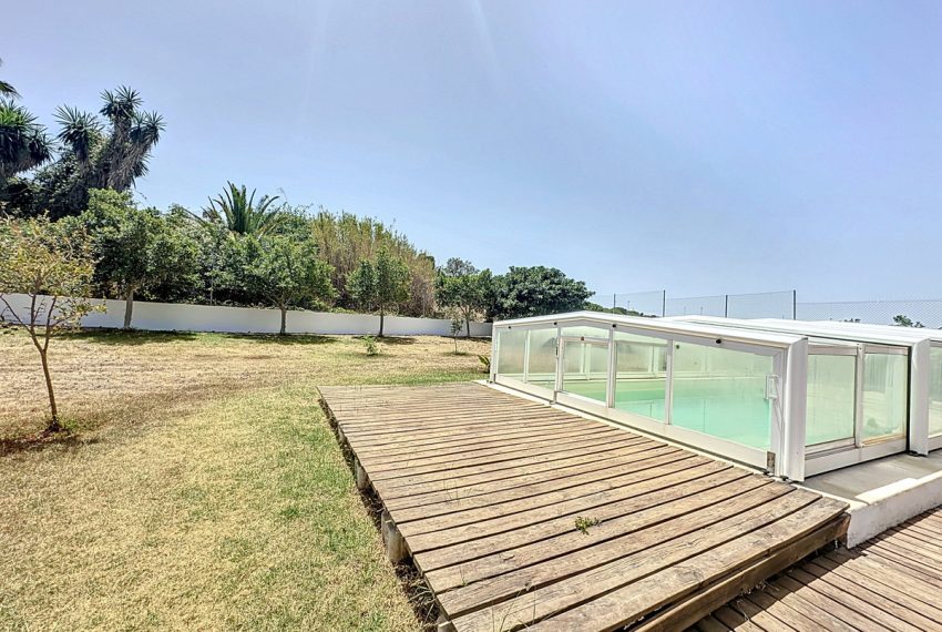 R4838959-Villa-For-Sale-Estepona-Detached-4-Beds-245-Built-2