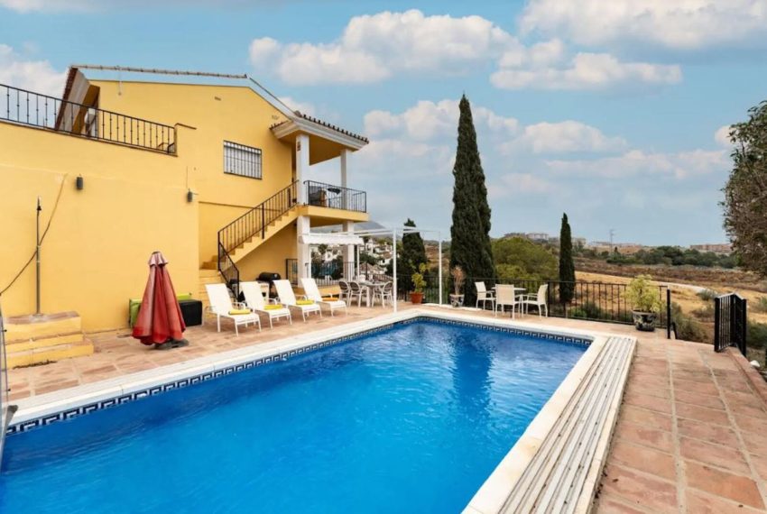 R4839973-Villa-For-Sale-Mijas-Costa-Detached-4-Beds-321-Built-1