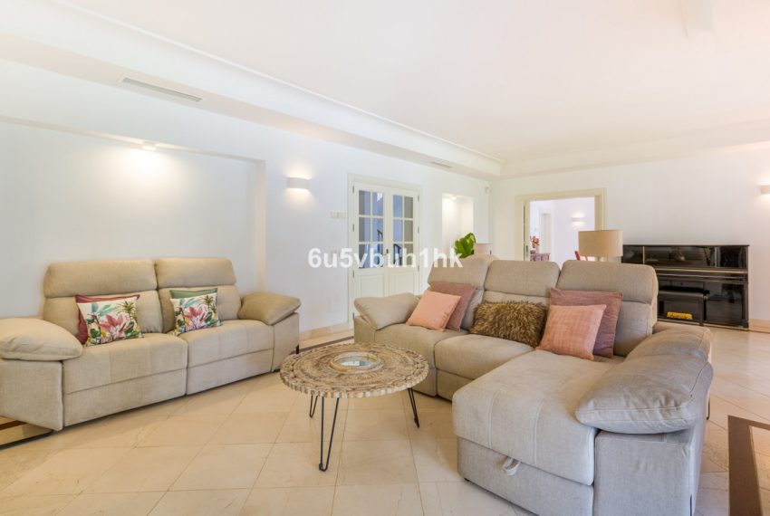 R4841407-Villa-For-Sale-Estepona-Detached-6-Beds-647-Built-15