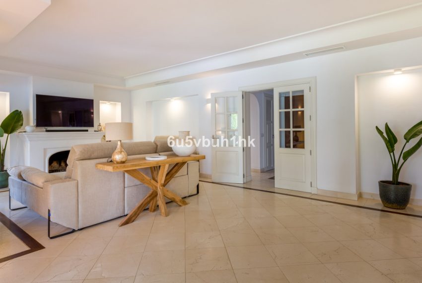 R4841407-Villa-For-Sale-Estepona-Detached-6-Beds-647-Built-16
