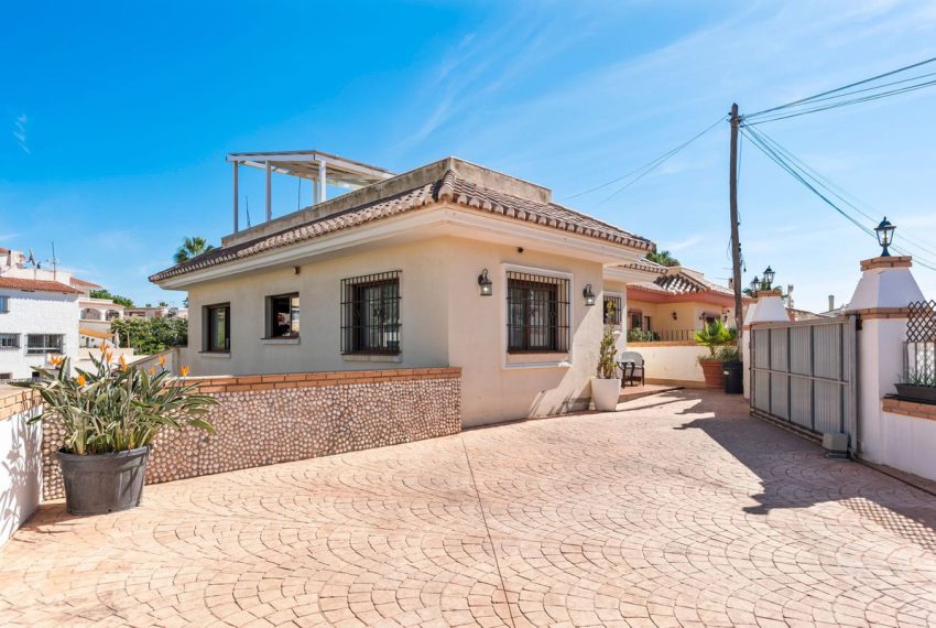 R4849075-Villa-For-Sale-Mijas-Semi-Detached-5-Beds-240-Built-2