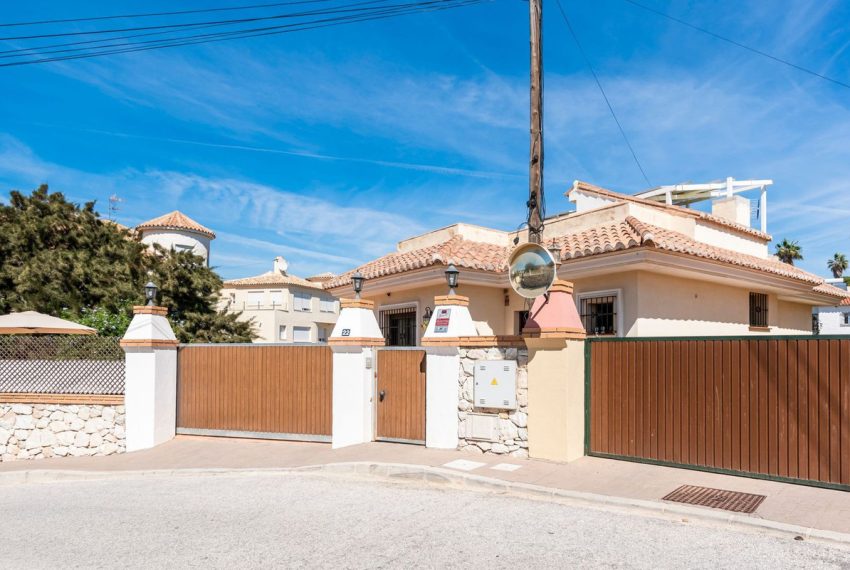 R4849075-Villa-For-Sale-Mijas-Semi-Detached-5-Beds-240-Built