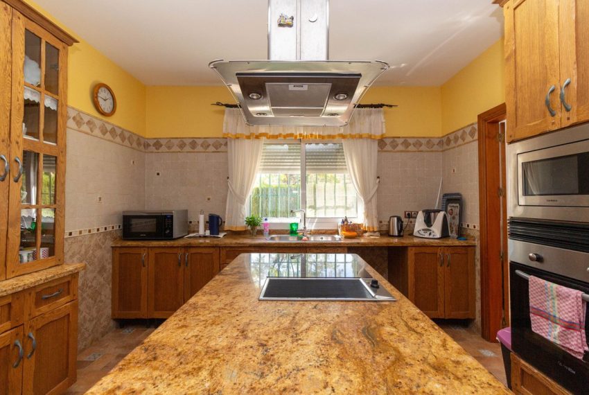 R4849909-Villa-For-Sale-Mijas-Costa-Finca-4-Beds-200-Built-18