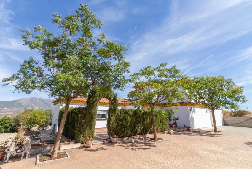 R4849909-Villa-For-Sale-Mijas-Costa-Finca-4-Beds-200-Built-5