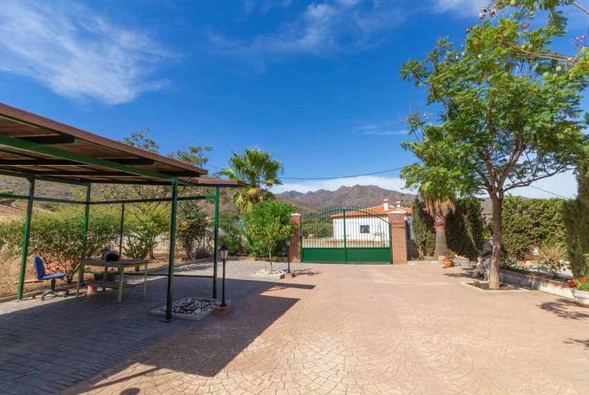 R4849909-Villa-For-Sale-Mijas-Costa-Finca-4-Beds-200-Built-8