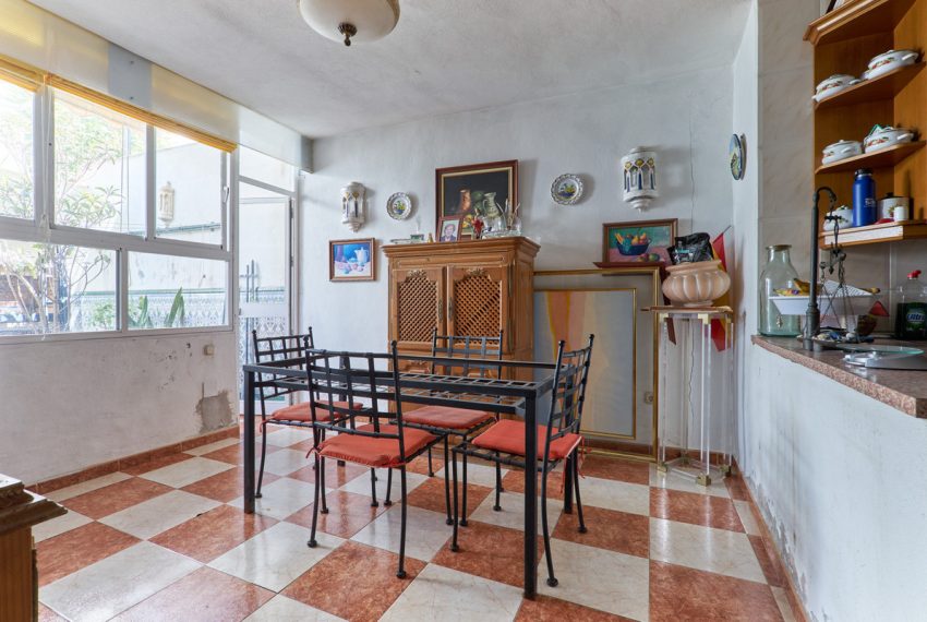 R4851118-Villa-For-Sale-Marbella-Detached-7-Beds-240-Built-5
