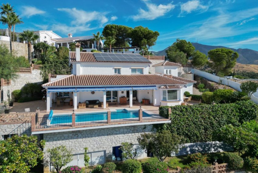 R4859887-Villa-For-Sale-Mijas-Detached-4-Beds-474-Built