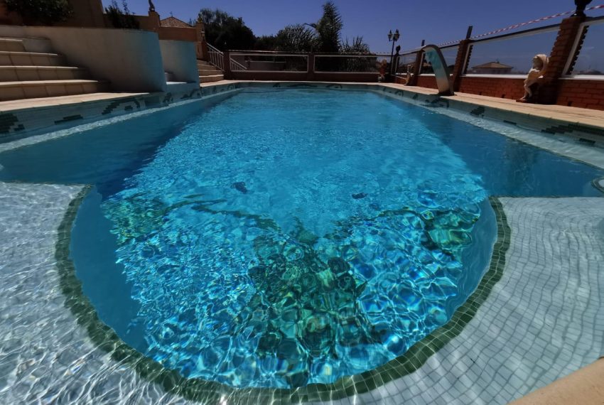 R4860961-Villa-For-Sale-Mijas-Costa-Detached-6-Beds-580-Built-4