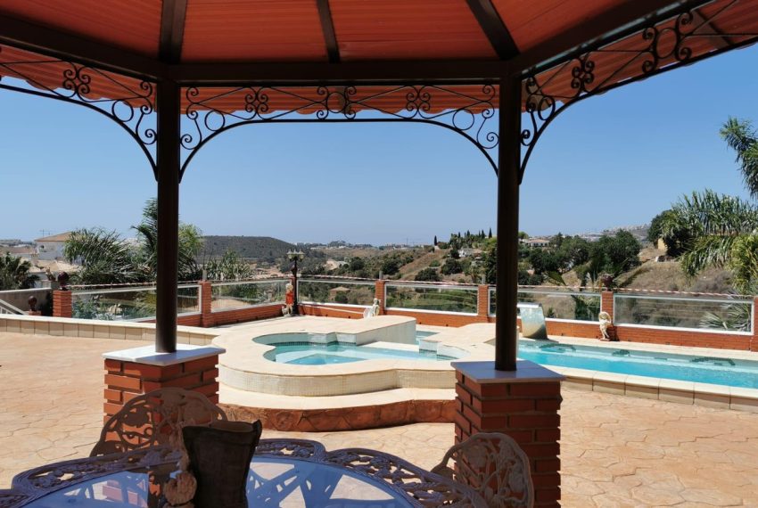 R4860961-Villa-For-Sale-Mijas-Costa-Detached-6-Beds-580-Built-9