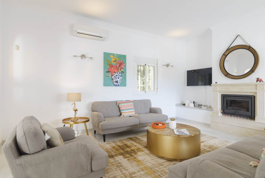 R4863988-Villa-For-Sale-Mijas-Detached-4-Beds-386-Built-1