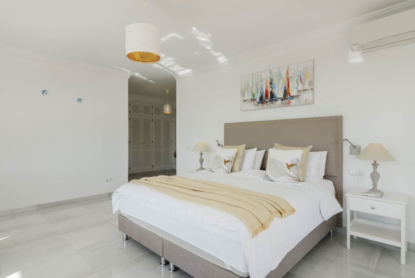 R4863988-Villa-For-Sale-Mijas-Detached-4-Beds-386-Built-8
