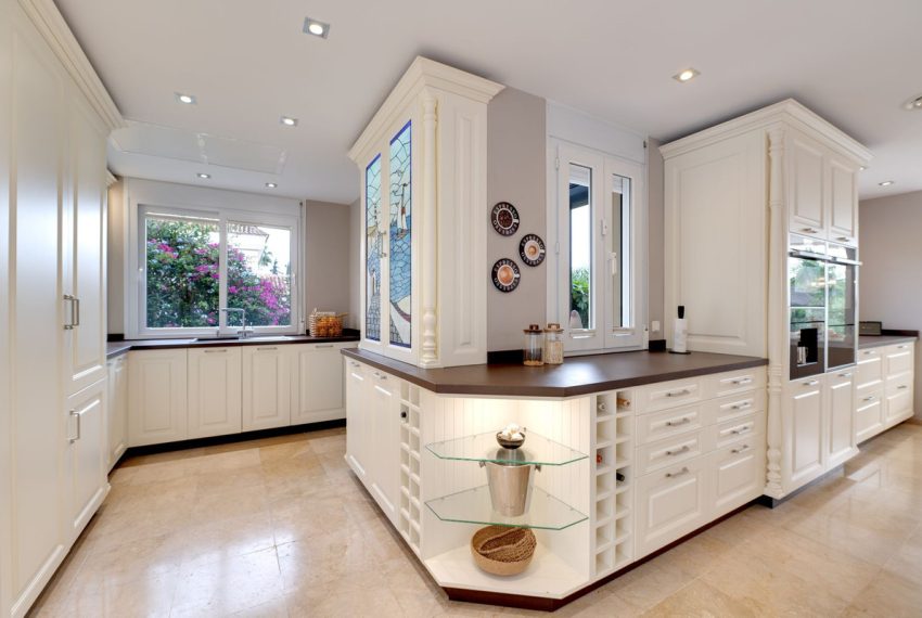 R4866718-Villa-For-Sale-Elviria-Detached-5-Beds-483-Built-16