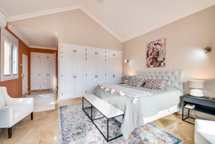 R4866718-Villa-For-Sale-Elviria-Detached-5-Beds-483-Built-6