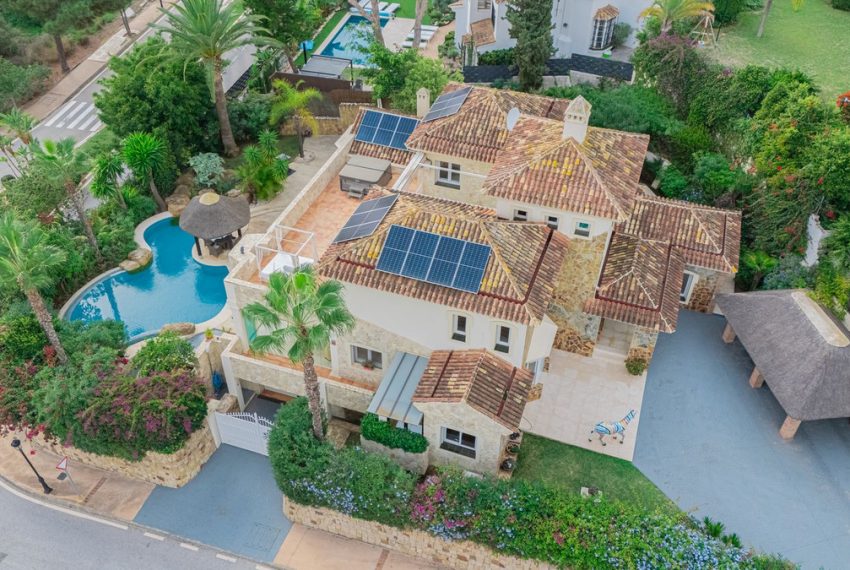 R4866718-Villa-For-Sale-Elviria-Detached-5-Beds-483-Built