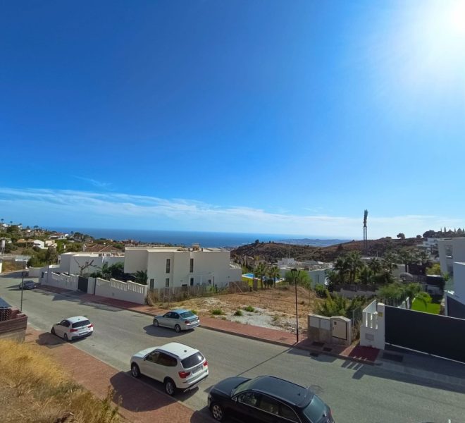R4866751-Image 1-Detached - 3 Beds - 222 Built
