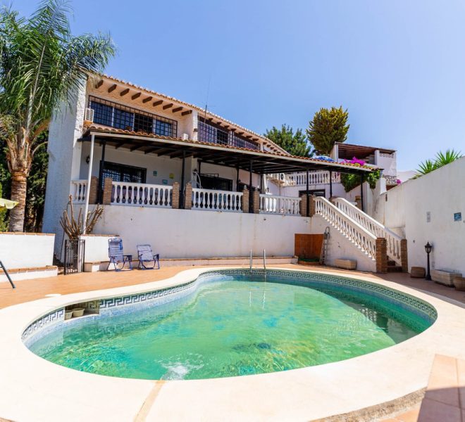 R4867261-Image 1-Detached - 4 Beds - 512 Built