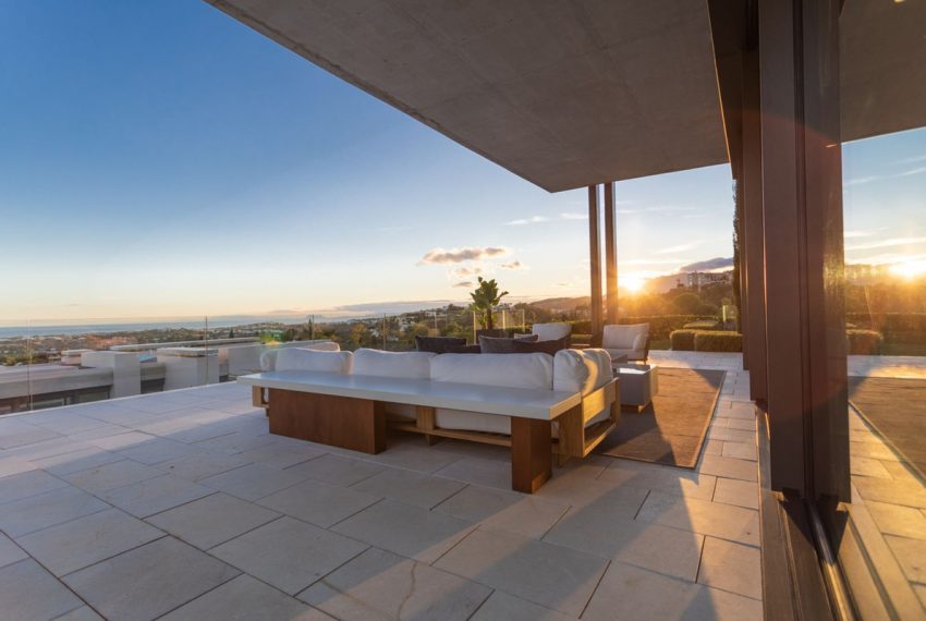 R4870873-Villa-For-Sale-La-Quinta-Detached-7-Beds-1044-Built-9