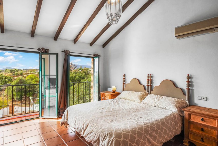 R4872679-Villa-For-Sale-Mijas-Detached-5-Beds-239-Built-5