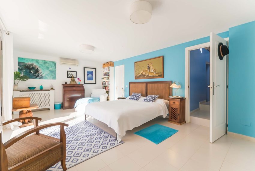 R4875772-Villa-For-Sale-Guadalmina-Alta-Detached-4-Beds-242-Built-4