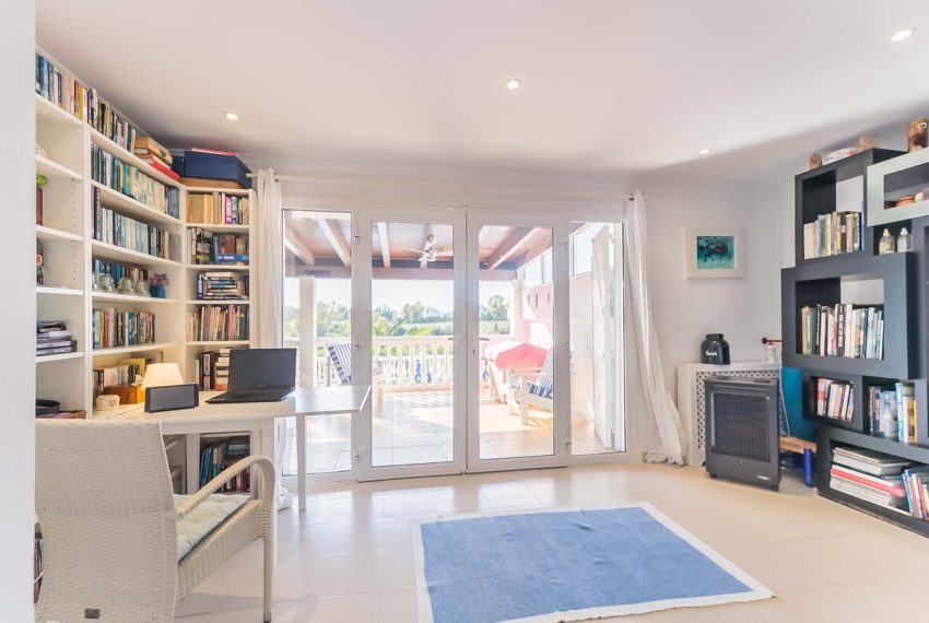 R4875772-Villa-For-Sale-Guadalmina-Alta-Detached-4-Beds-242-Built-6