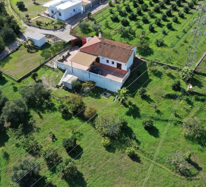 R4876840-Image 1-Finca - 3 Beds - 126 Built