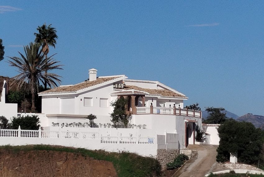 R4879171-Villa-For-Sale-Mijas-Costa-Detached-3-Beds-241-Built