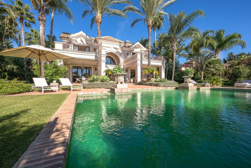 R4879378-Villa-For-Sale-Guadalmina-Baja-Detached-8-Beds-907-Built-1