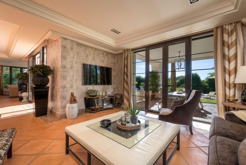 R4879378-Villa-For-Sale-Guadalmina-Baja-Detached-8-Beds-907-Built-11