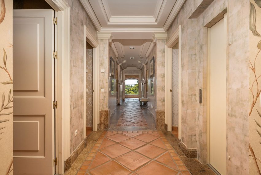 R4879378-Villa-For-Sale-Guadalmina-Baja-Detached-8-Beds-907-Built-17