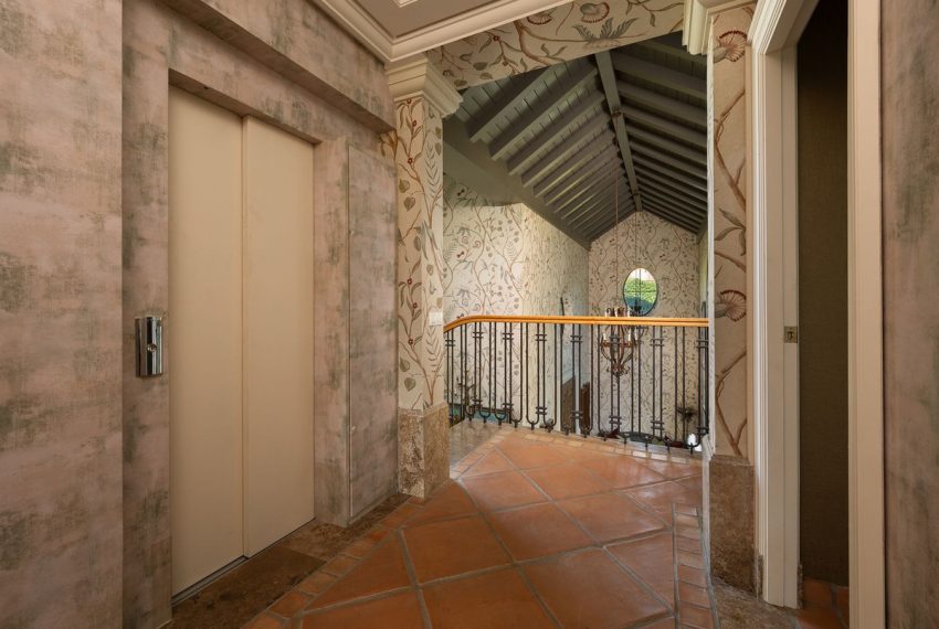 R4879378-Villa-For-Sale-Guadalmina-Baja-Detached-8-Beds-907-Built-18