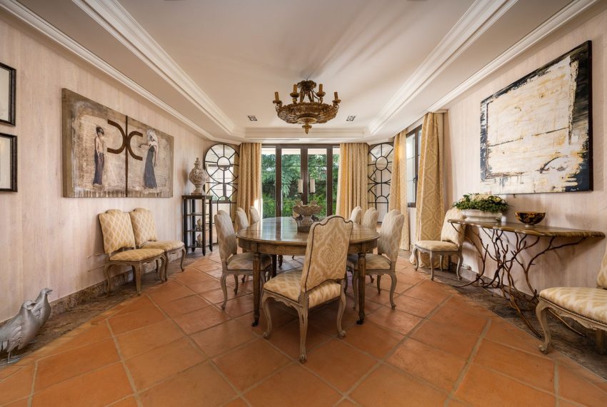 R4879378-Villa-For-Sale-Guadalmina-Baja-Detached-8-Beds-907-Built-7