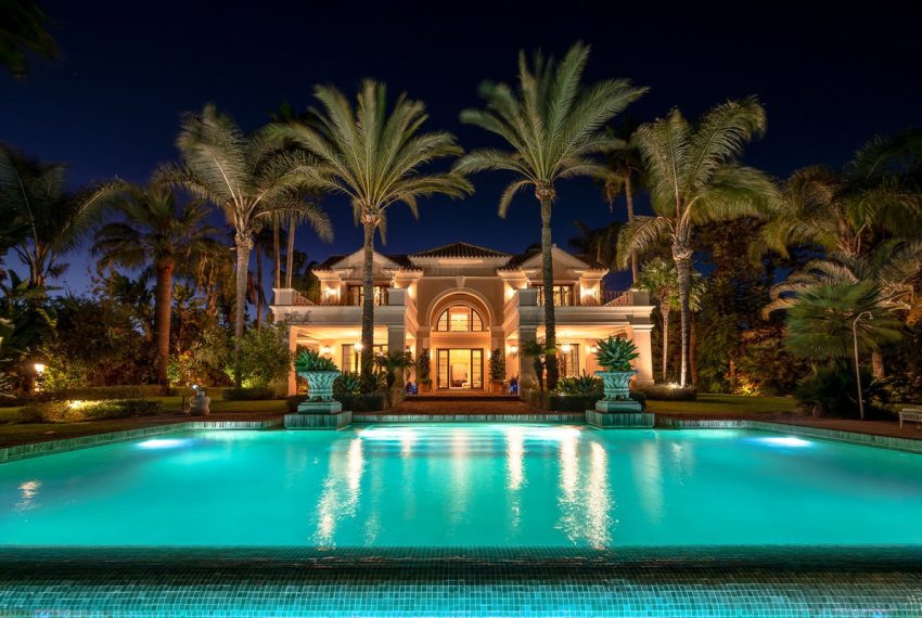 R4879378-Villa-For-Sale-Guadalmina-Baja-Detached-8-Beds-907-Built