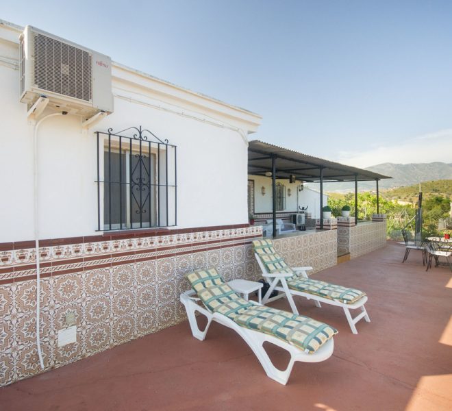 R4887118-Image 1-Finca - 2 Beds - 84 Built