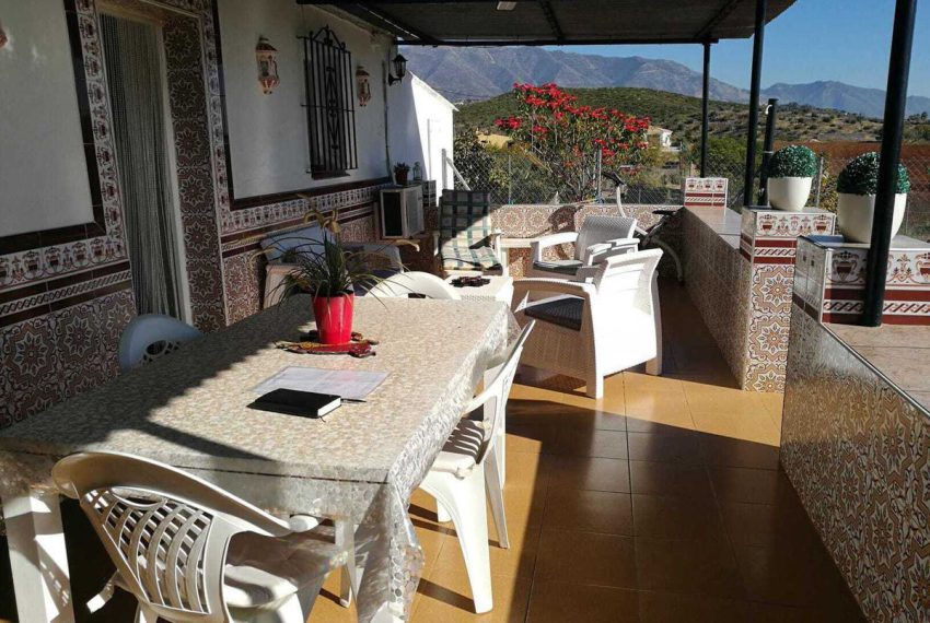R4887247-Villa-For-Sale-Mijas-Costa-Finca-2-Beds-83-Built-2