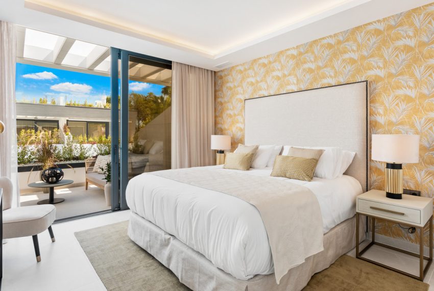 R4888066-Townhouse-For-Sale-Puerto-Banus-Terraced-5-Beds-265-Built-12