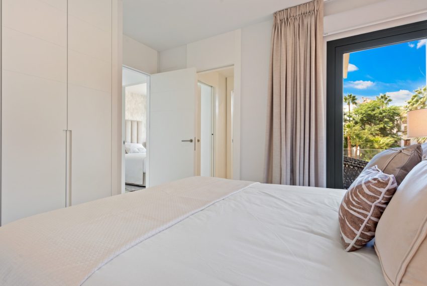 R4888066-Townhouse-For-Sale-Puerto-Banus-Terraced-5-Beds-265-Built-17