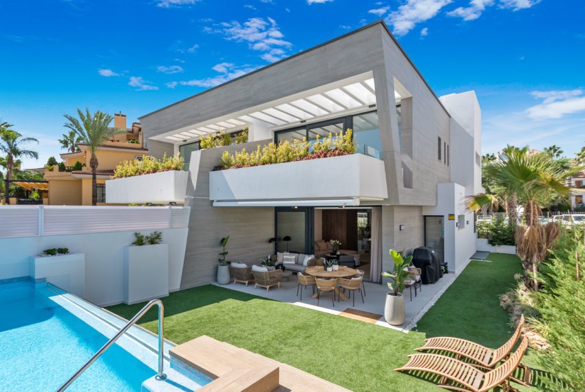 R4888066-Townhouse-For-Sale-Puerto-Banus-Terraced-5-Beds-265-Built