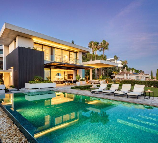 R4888126-Image 1-Detached - 6 Beds - 630 Built