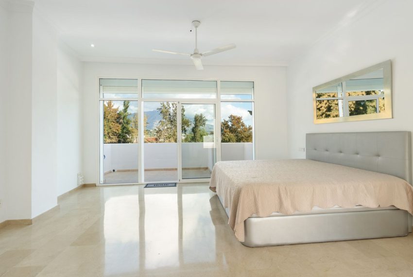 R4892197-Townhouse-For-Sale-La-Quinta-Terraced-4-Beds-275-Built-11