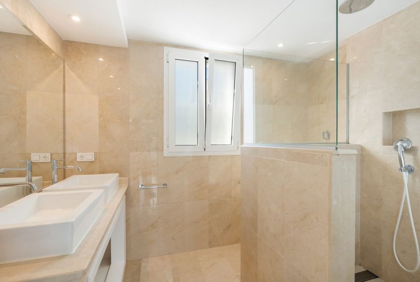 R4892197-Townhouse-For-Sale-La-Quinta-Terraced-4-Beds-275-Built-14