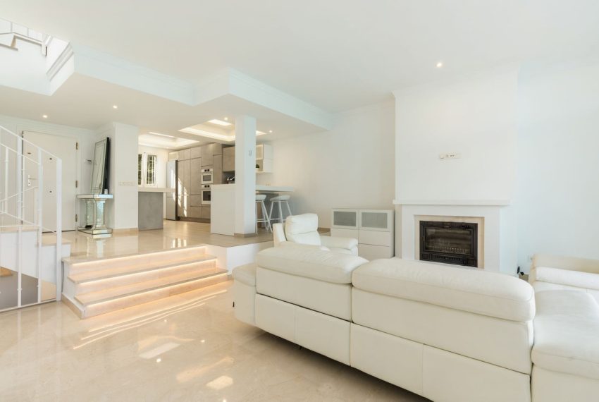 R4892197-Townhouse-For-Sale-La-Quinta-Terraced-4-Beds-275-Built-4